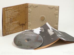 Eco Digipak 100% recycled paper tray cork hub